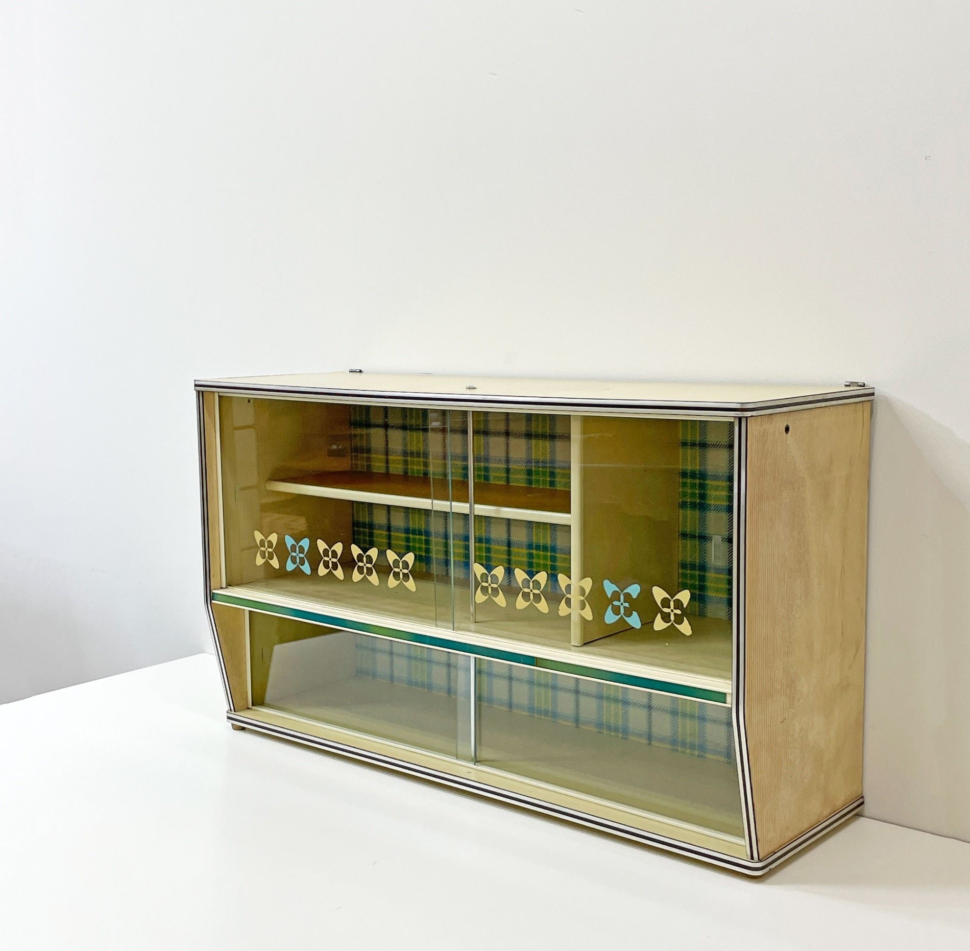 【祖師ヶ谷大蔵店】ジャパンビンテージ Japan Vintage レトロポップ サイドキャビネット カップボード 昭和レトロ 買取させていただきました。