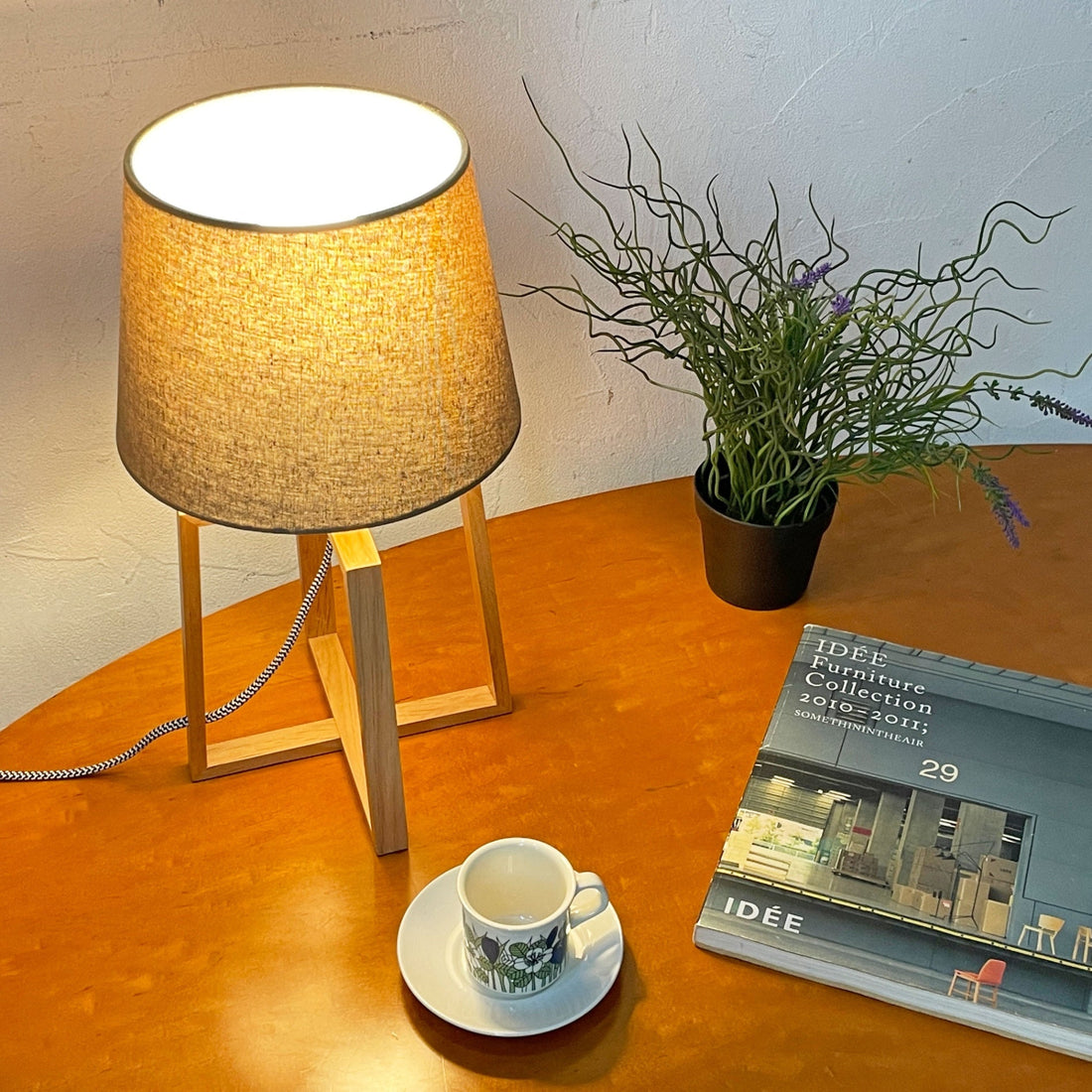 【下北沢店】アートワークスタジオ ART WORK STUDIO エスプレッソ テーブルランプ Espresso table lamp ブラウン バーチ無垢材 ファブリック 買取させていただきました。