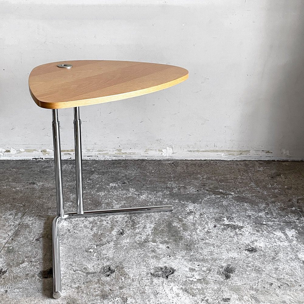 【自由が丘店】テクタ TECTA K22 サイドテーブル SIDE TABLE オーク材 高さ調整可 アクセル・ブロッホイザー アレキサンダーカルダー ドイツ バウハウス 買取させていただきました。