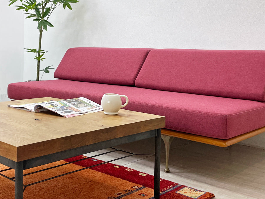 モダニカ MODERNICA デイベッド ソファ Case Study Furniture インパラレッグ マハラム社 ファブリック ウレタン 新品張替え済み ～受け継がれるデザイン～