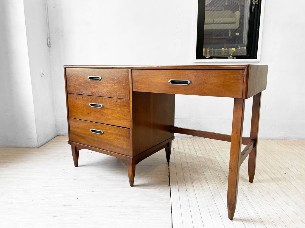 ドレクセルヘリテイジ DREXEL HERITAGE リシェル RISHEL 片袖 デスク 抽斗4杯 幅124cm USビンテージ 中古品 買い取りしました。