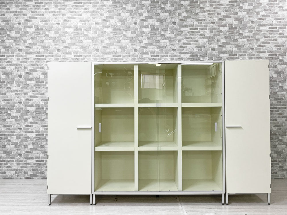 インターデコール INTER DECOR 現 カッシーナイクスシー Cassina IXC. モダン MODERN スリムキャビネット 3列×3段 ガラス引戸 ＆ 右開き扉 ＆ 左開き扉 中古品 買い取りしました。
