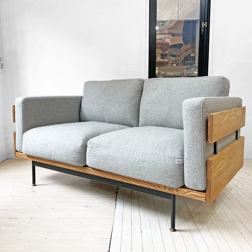 【下北沢店】モモナチュラル Momo natural フォブスタンダード FOB STANDARD 2.5Pソファ 2.5人掛け スチールレッグ オーク無垢材 買取させていただきました。