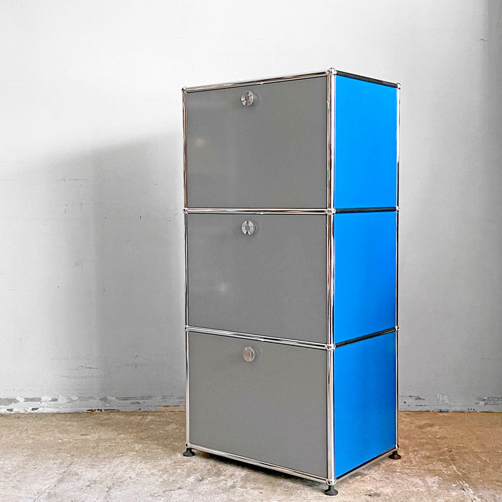 【自由が丘店】ユーエスエムハラー USM Haller モジュラーファニチャー ハラーシステム キャビネット シェルフ 1列3段 ドロップダウンドア×3 ミッドグレー×ジェンシャンブルー×アントラサイト スイス 買取させていただきました。