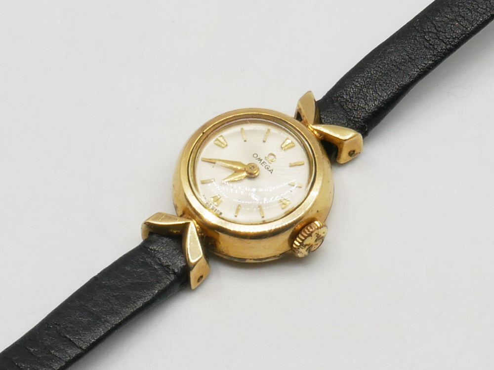 オメガ OMEGA 手巻き 腕時計 レディース 双葉ラグ 金メッキ オリジナル尾錠 ケース付き 1950-60年代 ビンテージ 中古品 買い取りしました。