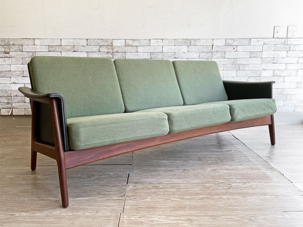 北欧ビンテージ Scandinavian vintage 3人掛け ソファ PVCレザー ファブリックシート コイルスプリング ミッドセンチュリー 中古品 買い取りしました。
