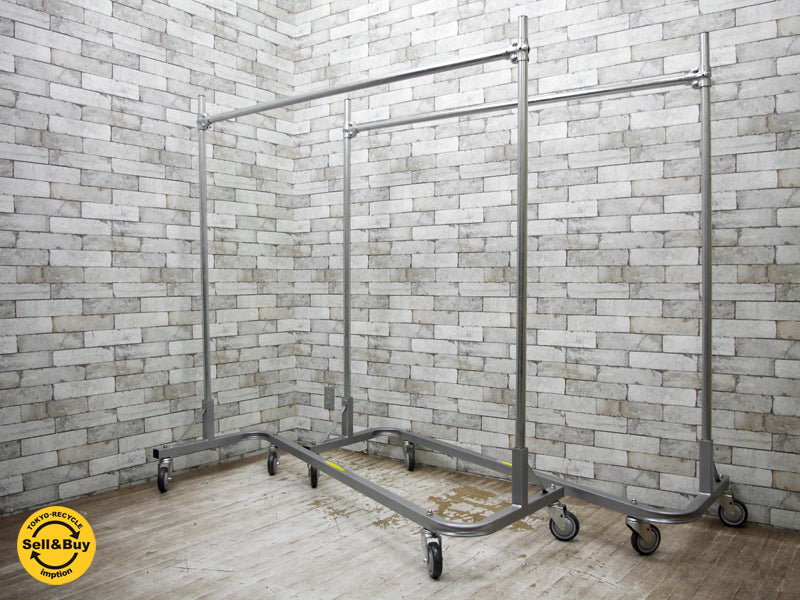 R&B wire products Z型 ハンガーラック パシフィックファニチャーサービス pacific furniture service P.F.S 取扱い 販売終了品 2台　中古品 買い取りしました。祖師谷大蔵店 出張買取もお任せ下さい。