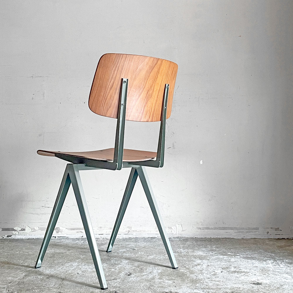 ガルファニタス Galvanitas MODEL S.16 プライウッド × セメントグレー コンパスレッグ スチール ミッドセンチュリー オランダ ～ エッジの効いた工業デザイン ～