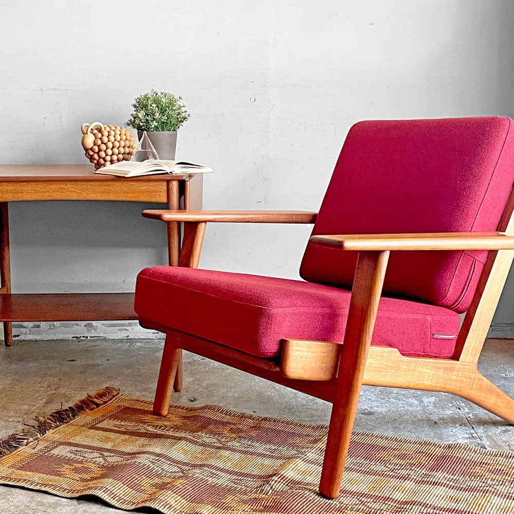 ゲタマ GETAMA ビンテージ GE290 1Pソファ イージーチェア 1人掛け チーク無垢材 レッドカラー ファブリック スプリングクッション ハンス・J・ウェグナー 北欧 デンマーク ～ 憧れのソファ ～