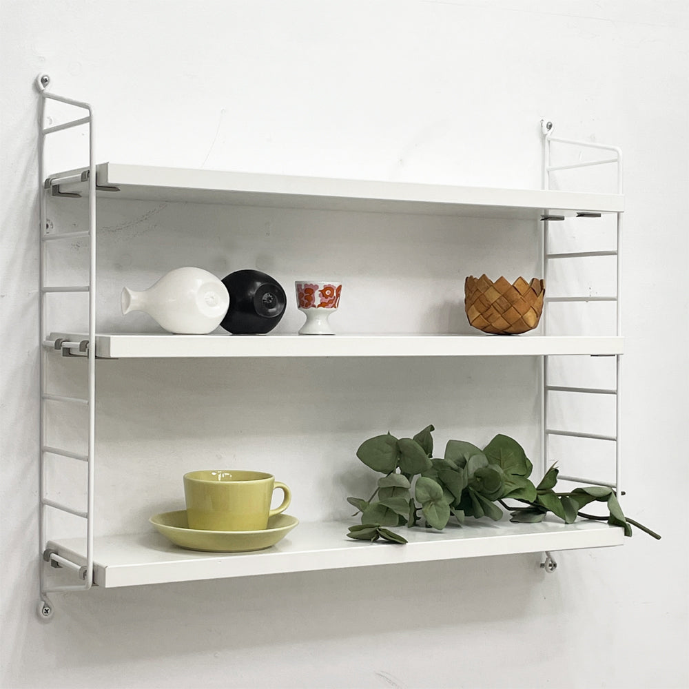 【祖師谷大蔵店】ストリング String ストリングポケット String Pocket システムシェルフ ウォールシェルフ 3段 MDF天板 スチール ホワイト W60×D15 買取させていただきました。