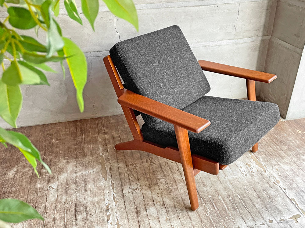 ゲタマ GETAMA GE290 イージーチェア 1Pソファ ローバック チーク材 グレー系ファブリック ビンテージ ハンス・J・ウェグナー 北欧家具 中古品 買い取りしました。
