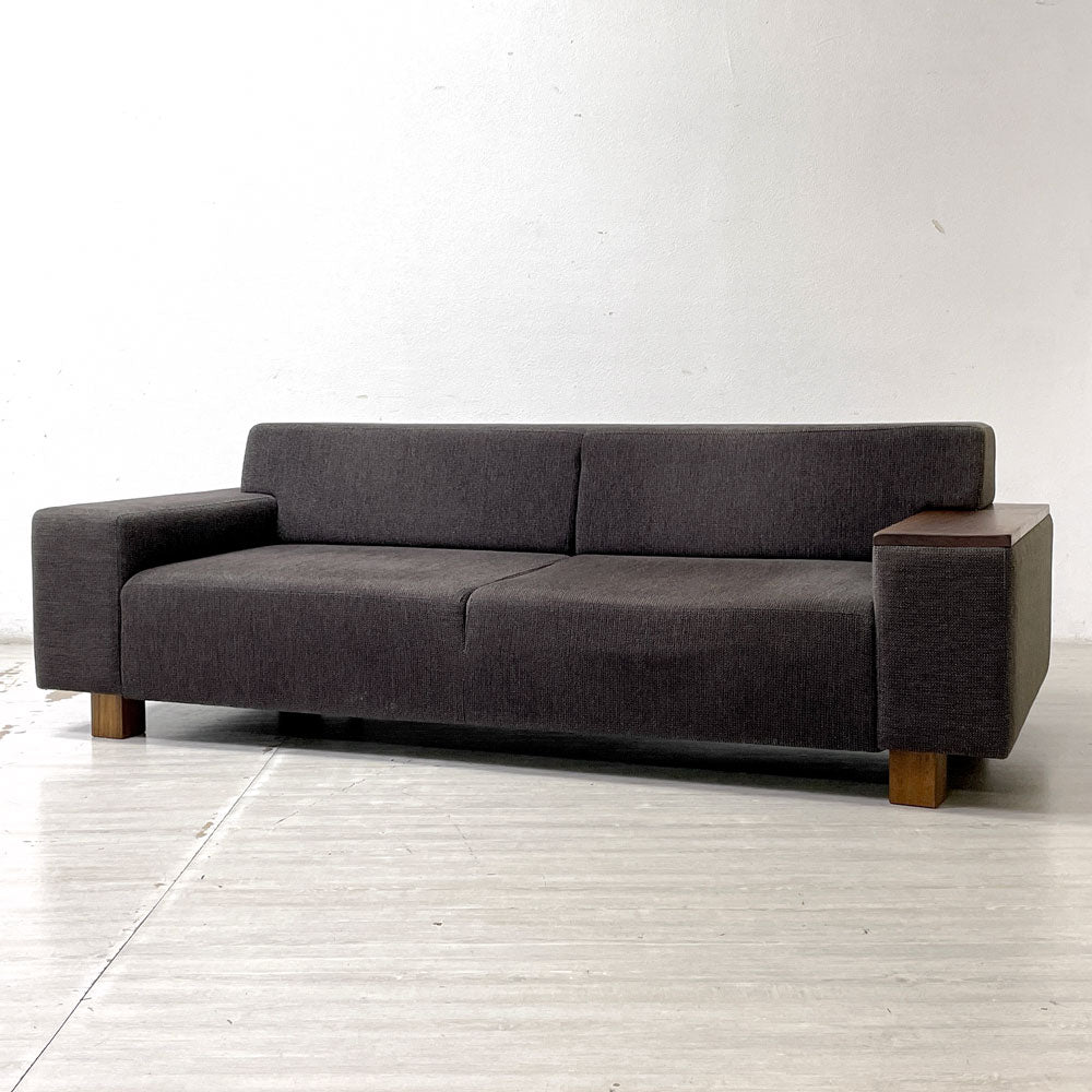 【祖師ヶ谷大蔵店】フランネルソファ FLANNEL SOFA ブリック BRICK 3Pソファ ファブリック ウォールナット無垢材 木肘付き 買取させていただきました。