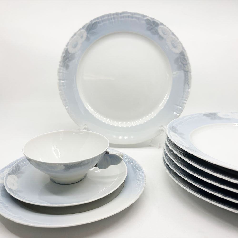 【祖師ヶ谷大蔵店】ロイヤルコペンハーゲン ROYAL COPENHAGEN ミッドサマーナイトドリーム デミタスカップ&ソーサー ケーキプレート トリオセット + プレート Φ22.5cm 買取させていただきました。