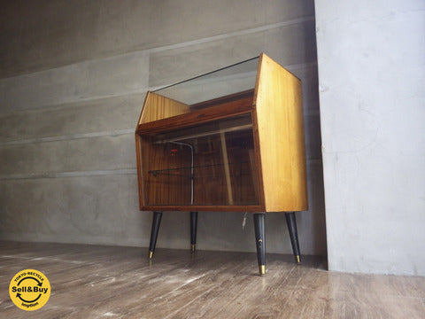 UK / イギリス アンティーク ガラスケース ショーケース ライト付き ～ 古いからいいというわけではないんですが、やっぱり古い家具、いいですよね。 【買取と販売とレンタルのお店】