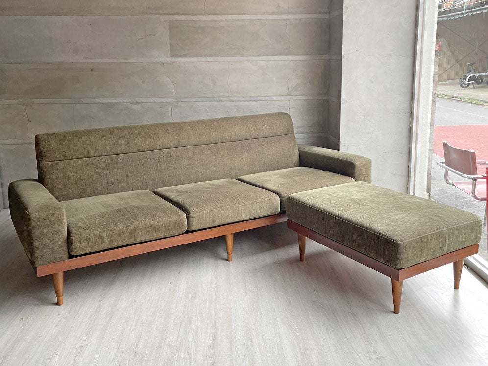 パシフィックファニチャーサービス Pacific furniture service スタンダードC STANDARD C 3Pソファ＆オットマン ATT Khaki 参考定価￥388,300- 中古品 買い取りしました。