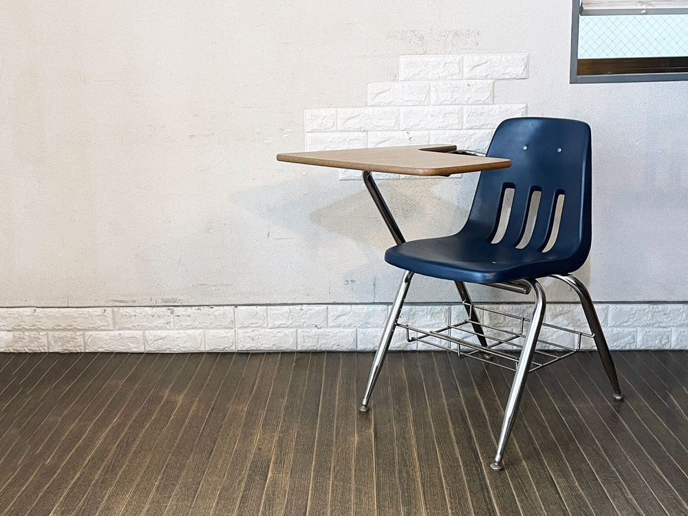バルコ VIRCO スクールデスク&チェア メラミン天板 × プラスチックシート ネイビー ミッドセンチュリーデザイン 米国家具   買い取りしました。