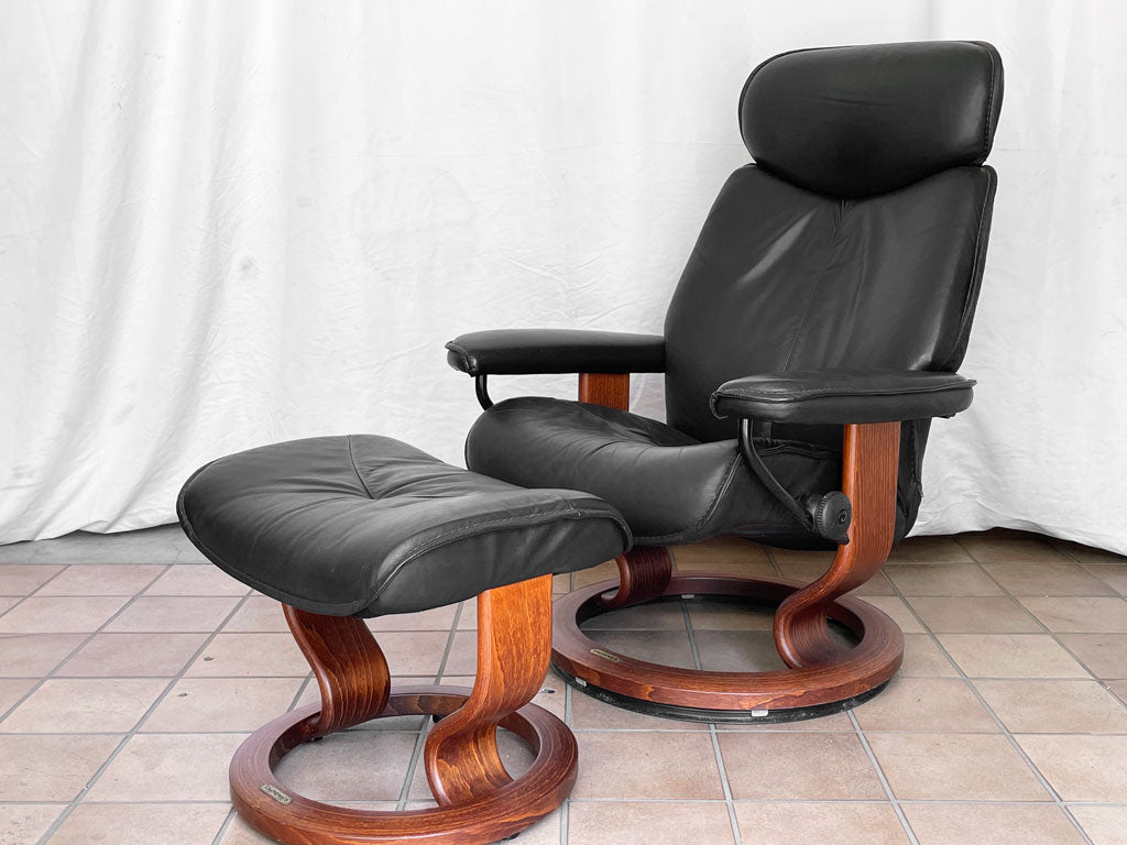 エコーネス EKORNES リブラ ストレスレスチェア リクライニングチェア オットマン付き 本革 ブラック ウォールナットカラー 北欧 ノルウェー 中古品 買い取りしました。