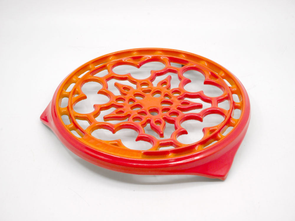ルクルーゼ LE CREUSET ラウンドトリベット オレンジ Φ22cm 買い取りしました。