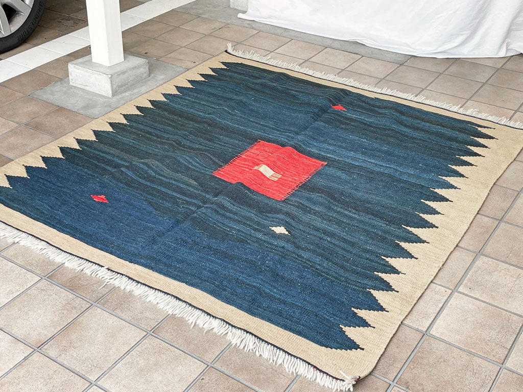 ビンテージ Vintage キリムラグ 絨毯 ベージュ × ネイビー アフガニスタン 手織り 160×150cm 中古品 買い取りしました。