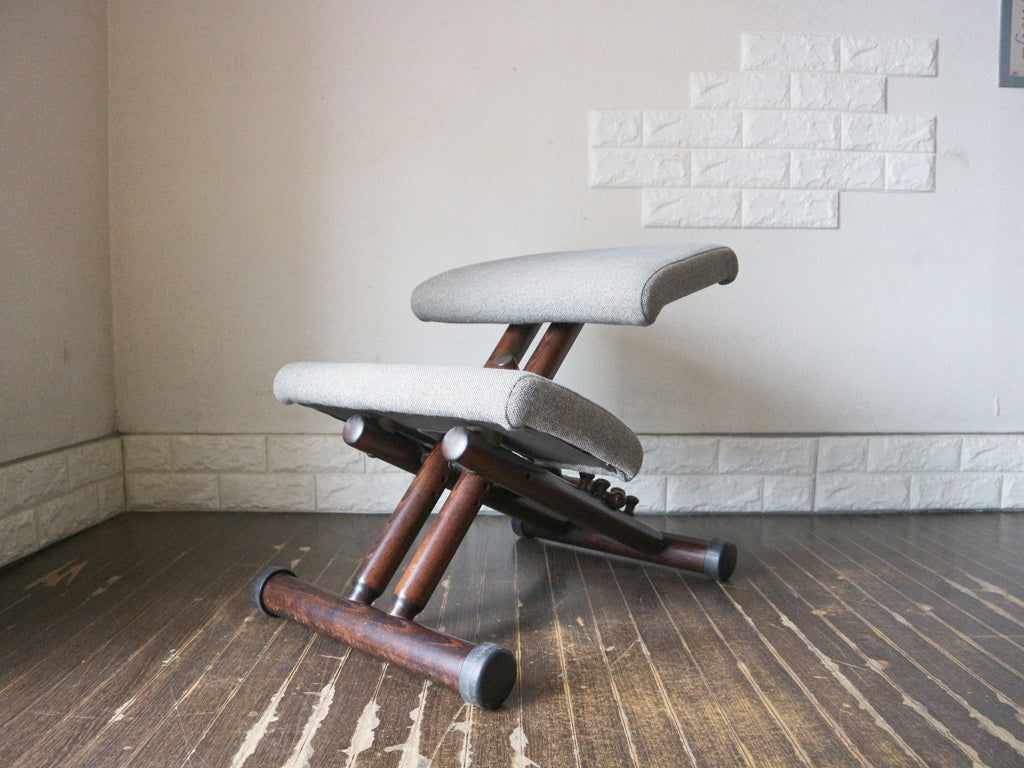 ストッケ STOKKE マルチバランス MALTI balans バランスチェア 学習椅子 グレー×ブラウン 北欧 ノルウェー 中古品  買い取りしました。