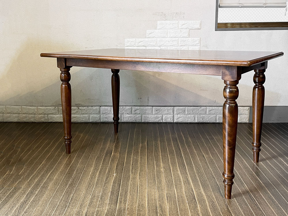 ヨーロピアンクラシカル European Classical オーク材 ダイニングテーブル W139cm 挽き脚 ビンテージスタイル  中古品  買い取りしました。