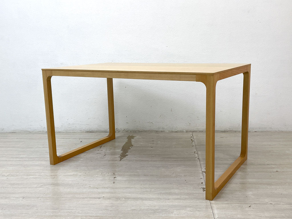イデー IDEE マルー ダイニングテーブル MALUH DINING TABLE ホワイトアッシュ材 ナチュラル W130cm 廃番 参考価格￥133,100- 中古品 買い取りしました。