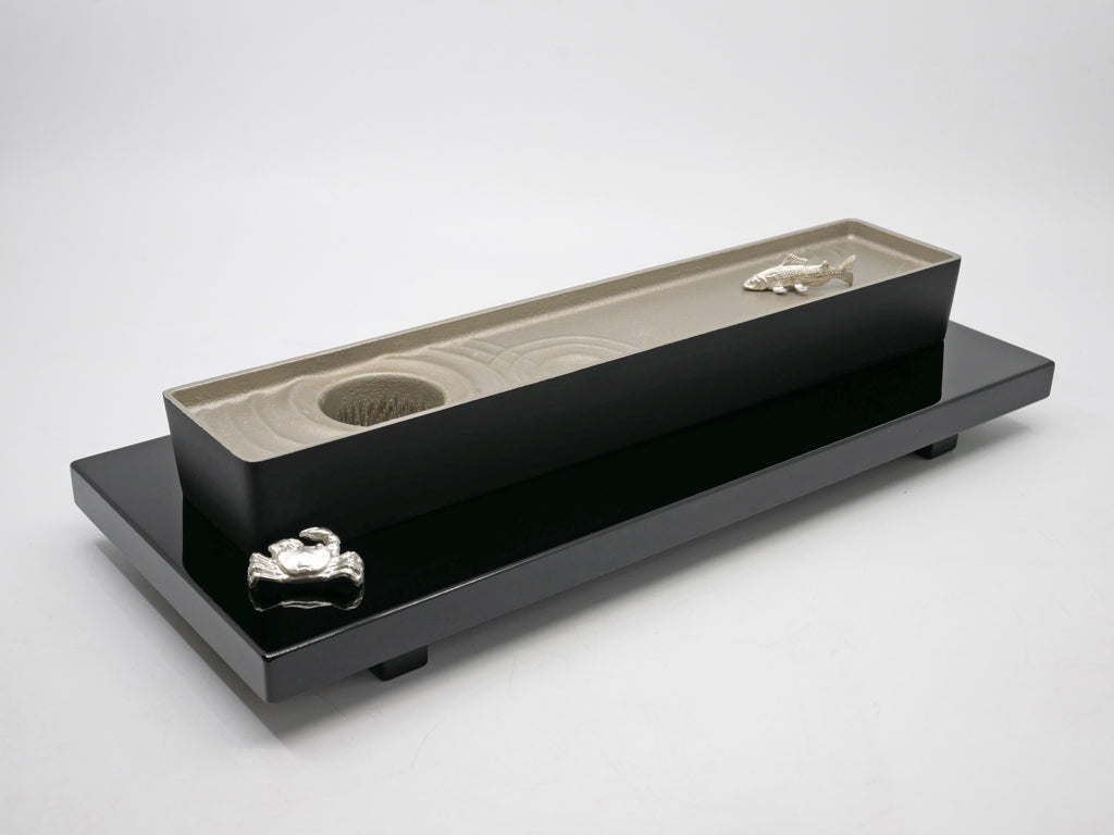 銀雅堂 GINGADO 小さな水盤 雫影 スリム SLIM 花器 生け花 アルミ × 砂型鋳造 剣山 専用アクセサリー 敷台付属 箱付き 美品 中古品 買い取りしました。