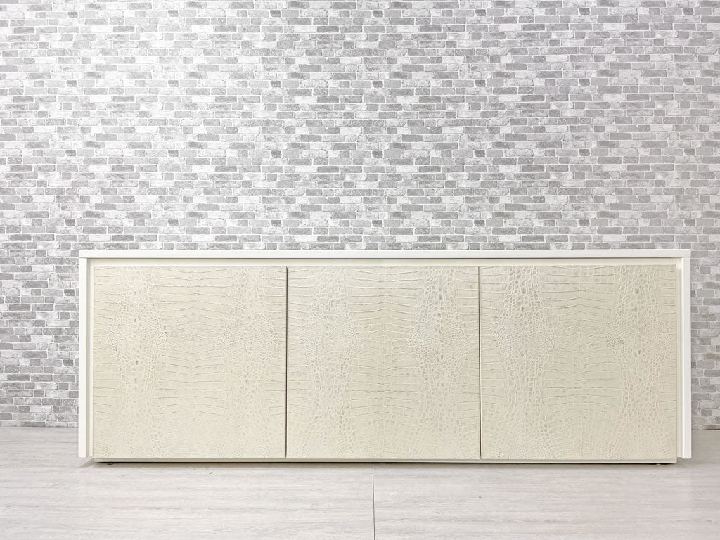 フェンディカーサ FENDI CASA MADIA キャビネット サイドボード クロコ型押し 牛革 W220cm 高級家具 イタリアモダン 中古品 買い取りしました。
