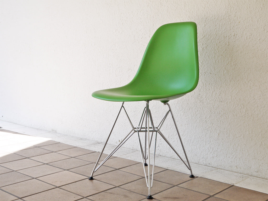 ヴィトラ vitra ハーマンミラー Herman Miller イームズ サイドシェルチェア ポリプロピレン エッフェルベース ケリーグリーン 希少 廃番カラー 美品 中古品 買い取りしました。