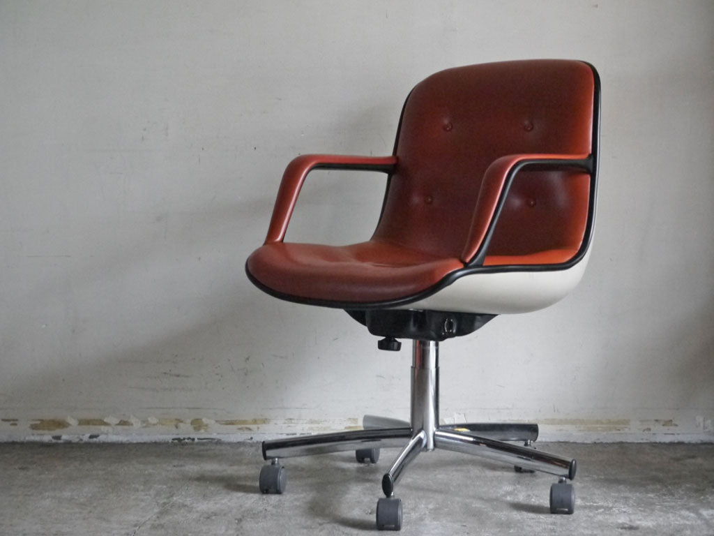 スチールケース Steelcase 451 デスクチェア アームチェア ブラウン PVCレザー キャスター USビンテージ 中古品 買い取りしました。