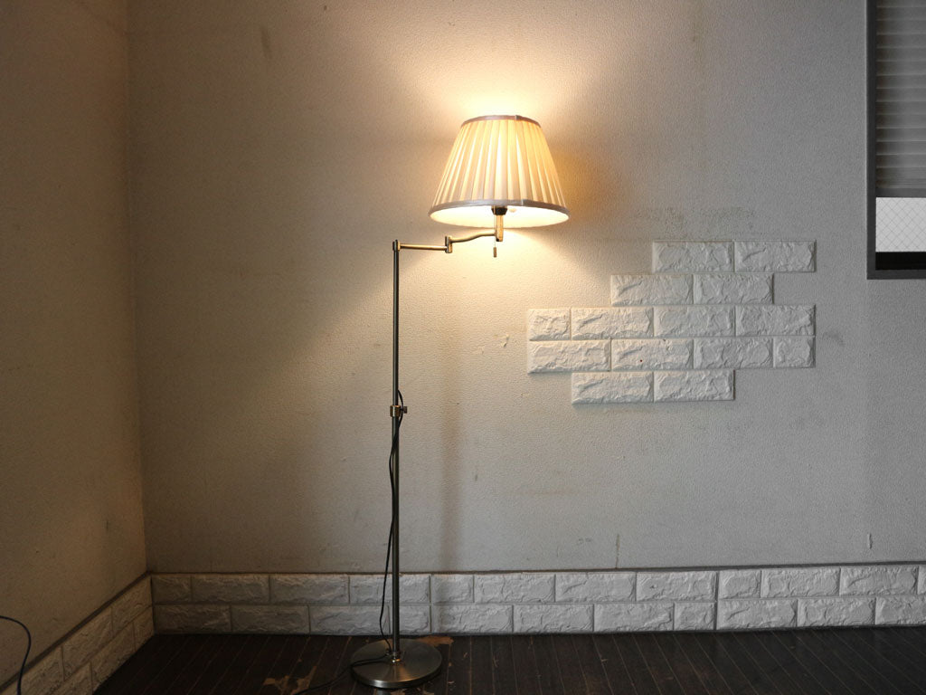 モモナチュラル Momo Natural フロアライト スタンドライト アーム可動式 昇降式 クラシカル アンティークゴールド 中古品  買い取りしました。