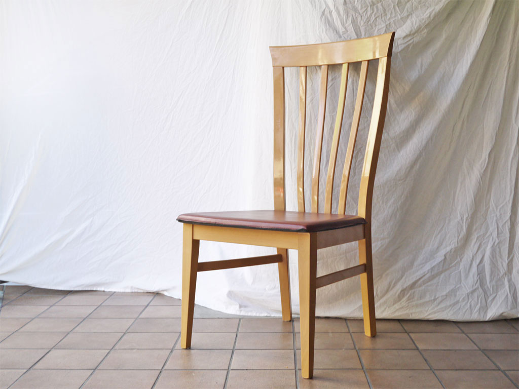 イタリアンモダンデザイン italian modern design ビーチ材 ハイバックチェア フェイクレザーシート ダイニングチェア 中古品 買い取りしました。