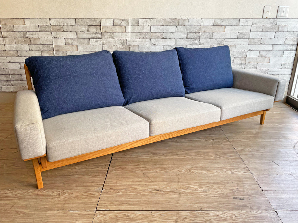 グリニッチ greeniche ニューノーマル ローソファ Newnormal Low Sofa 3P オーク材 カバーリング仕様 ファブリック 北欧スタイル 定価￥341,000- 中古品 買い取りしました。