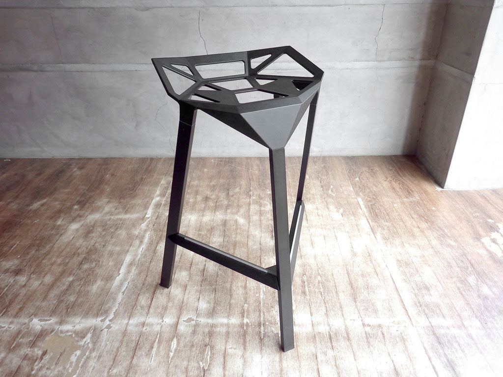 マジス MAGIS スツールワン STOOL_ONE カウンターチェア アルミニウム ブラック コンスタンティン・グルチッチ 中古品 買い取りしました。