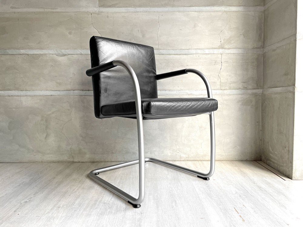 ヴィトラ vitra ビザソフト Visasoft アームチェア ミーティングチェア カンティレバー アントニオ・チッテリオ A＆B  計2脚 中古品 買い取りしました。