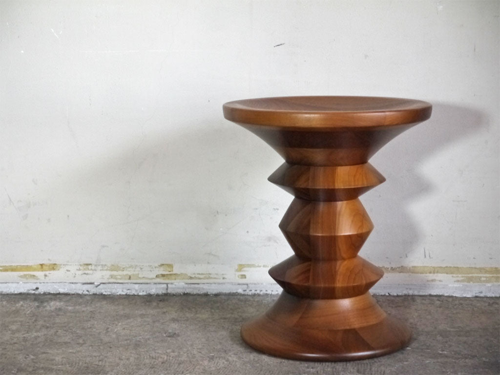 ハーマンミラー Herman Miller イームズ ウォールナットスツール Eames Walnut Stools 413 C&R イームズ ミッドセンチュリー 中古品 買い取りしました。