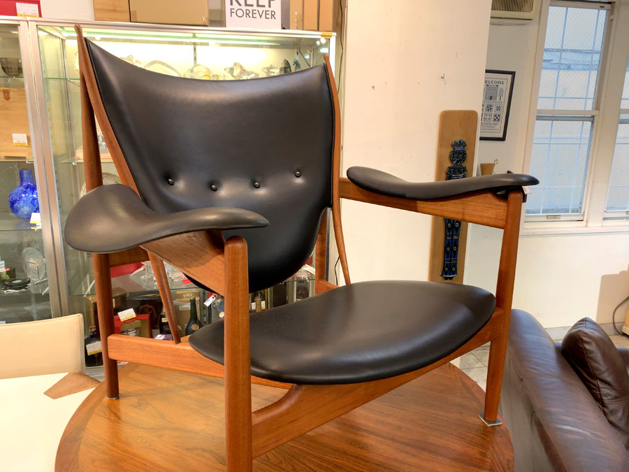 ワンコレクション Onecollection チーフテン チェア Chieftain Chair ラウンジチェア チーク材 本革 ブラック フィン・ユール Finn Juhl デンマーク 張替済 ～北欧デンマークの象徴的な家具デザイン～