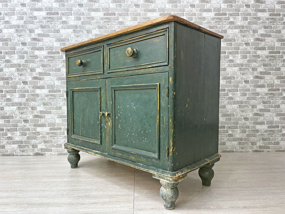 UKビンテージ オールドパイン キッチンキャビネット グリーンペイント ザ・ペニーワイズ アンティーク THE PENNY WISE Antique 購入品   中古品 買い取りしました。