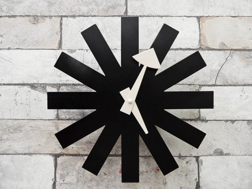 ヴィトラ Vitra ジョージネルソン George Nelson アスタリスククロック Asterisk Clock ブラック ミッドセンチュリー 定価: \35,200-  中古品 買い取りしました。