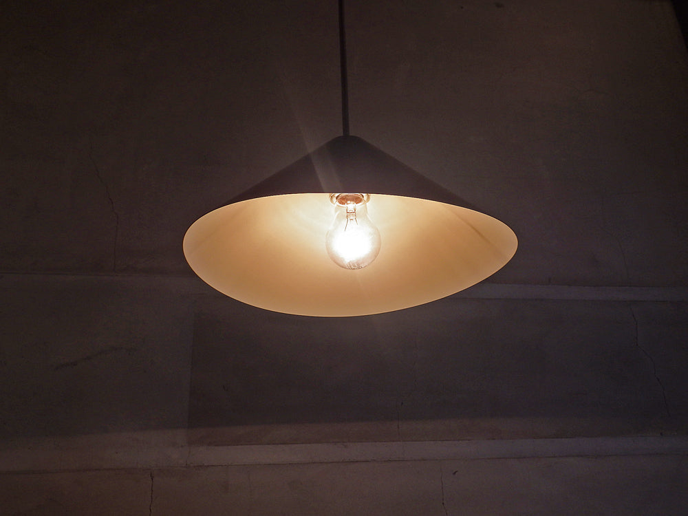 グラフ graf ワフト ペンダントライト waft Pendant Light マットブラック シェード 中古品 買い取りしました。