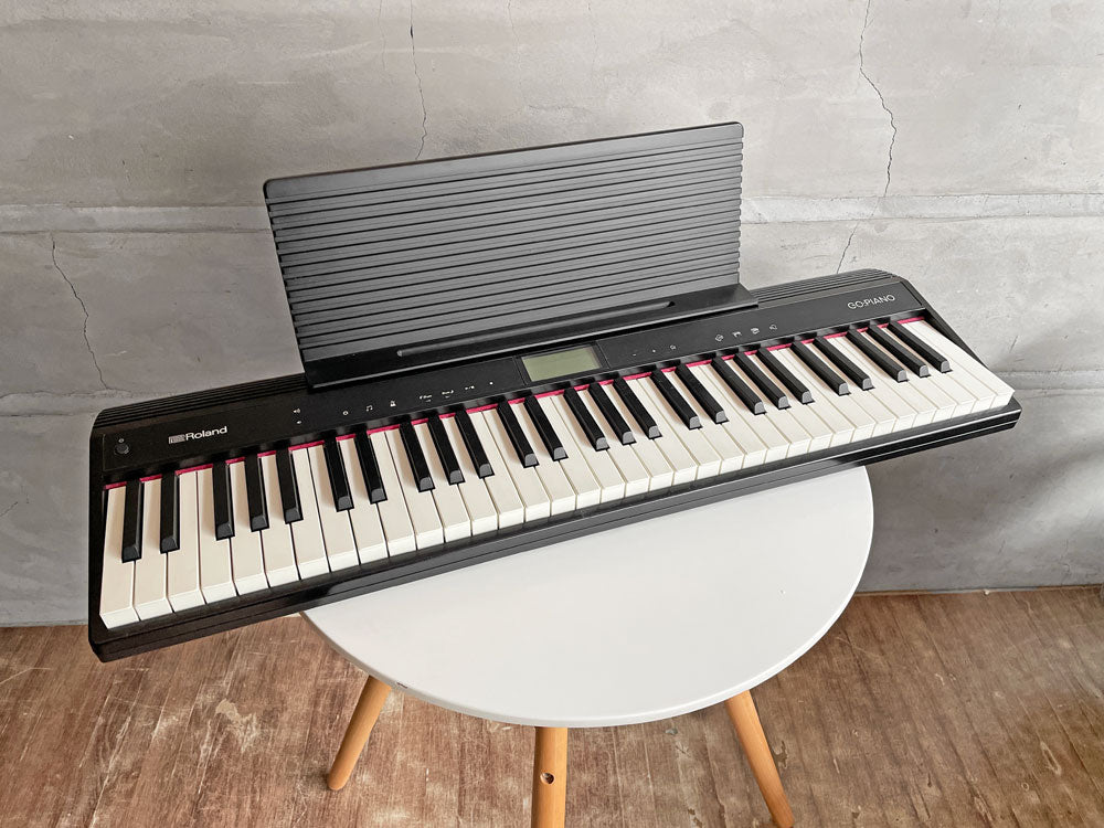 ROLAND ローランド GO:PIANO GO-61P 電子ピアノ キーボード 61鍵 未使用ペダル付き 中古品 買い取りしました。