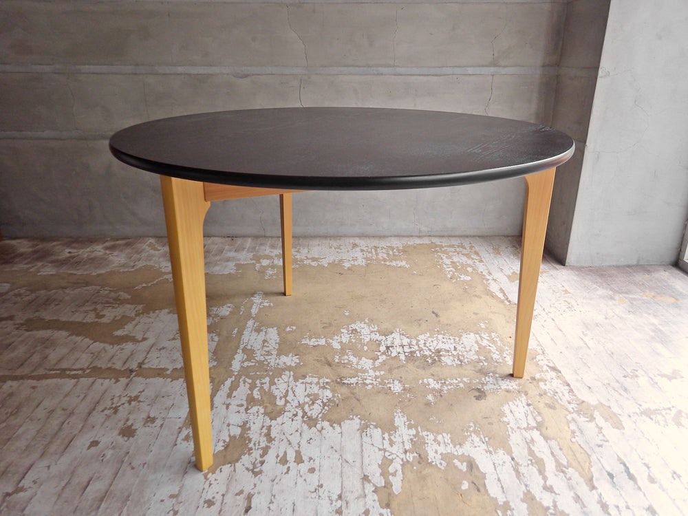 イデー IDEE ダイニングテーブル DCブラウン DINING TABLE DC Brown ラウンド タモ材天板 3本脚 長大作 参考価格￥151,800-  中古品 買い取りしました。
