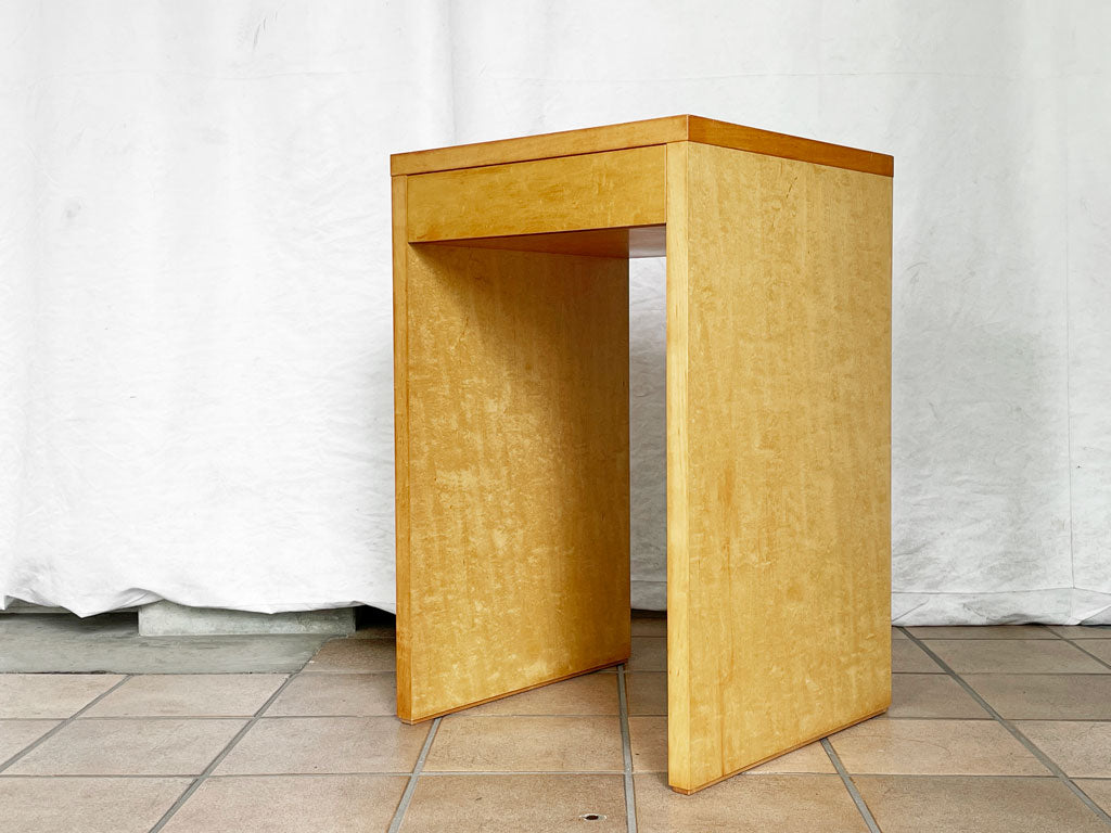 イデー IDEE スクエア ナイトテーブル SQUARE NIGHT TABLE サイドテーブル ベットサイドテーブル メープル ナチュラルモダン 廃盤 希少 中古品 買い取りしました。