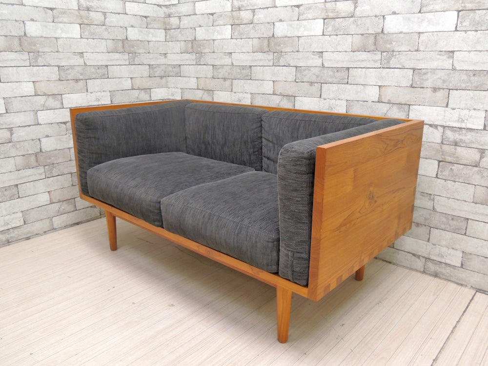 クロロス CHLOROS アッセンブル キューブ Assemble Cube ラブソファ 2人掛け チーク無垢材 北欧スタイル 定価111,100円 中古品 買い取りしました。