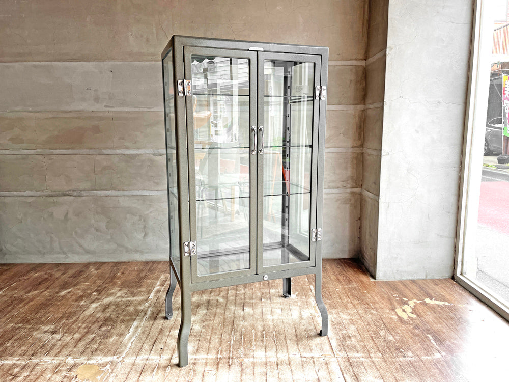ダルトン DULTON ドクターキャビネット Doctor cabinet S ケビント キュリオケース ディスプレイラック 飾り棚 ガラス RAW仕上げ 鍵付き 定価￥84,700 - 中古品 買い取りしました。