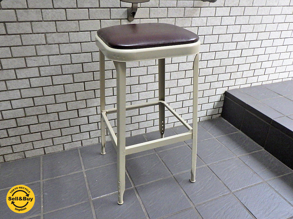 リオン LYON ファクトリースツール FACTORY STOOL Lサイズ ホワイト クッション付き P.F.S取扱 買い取りしました！ 自由が丘店 出張買取もお任せください。