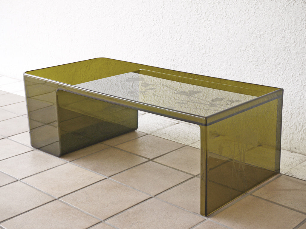 カルテル Kartell ウザメ Usame ローテーブル マガジンラック付き グリーン パトリシア・ウルキオラ デザイン イタリア 廃番品 中古品 買い取りしました。