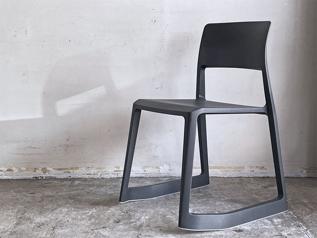 ヴィトラ Vitra ティプトン Tipton チェア スタッキングチェア チルト機能 ロッキングチェア ブラック 中古品 買い取りしました。