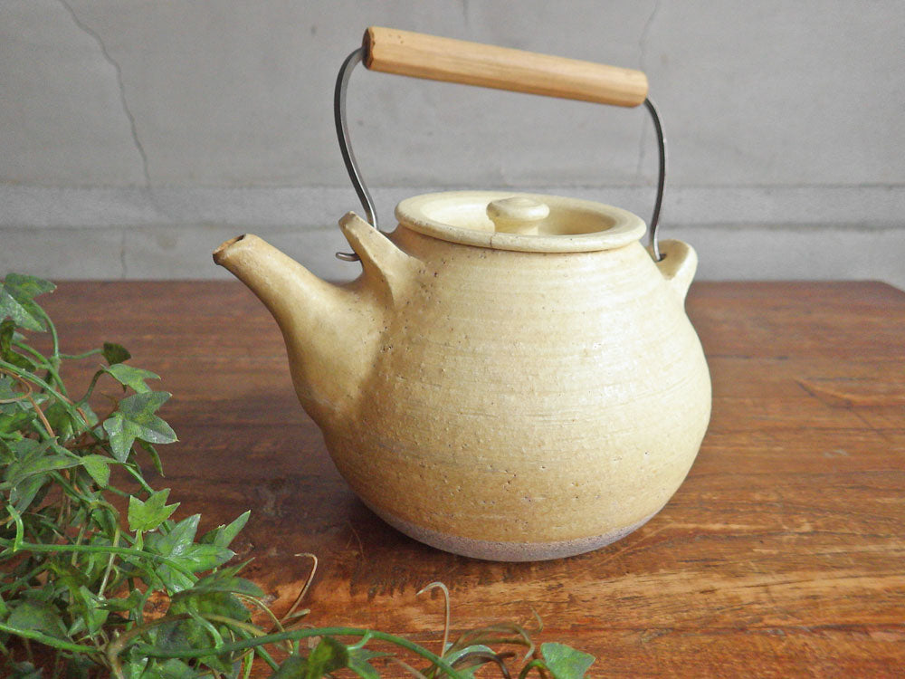 市川孝 耐火土瓶 800cc 急須 マット釉 和食器 陶器 現代作家 中古品 買い取りしました。