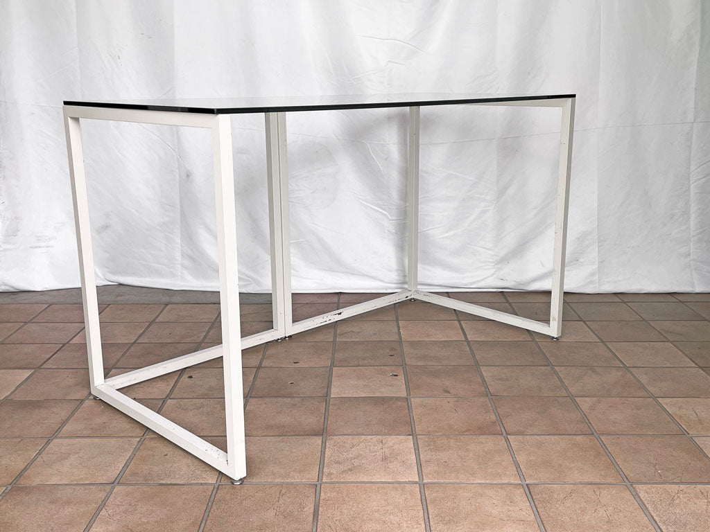 ビスレー BISLEY デスクプラン DESK PLAN ワーキングテーブル 机 ガラス天板 ホワイト Lフット スチール W120cm 合計定価\99,000- 英国家具 中古品 買い取りしました。